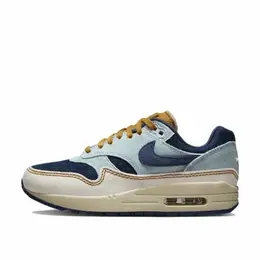 NIKE: Кроссовки  Air Max 1