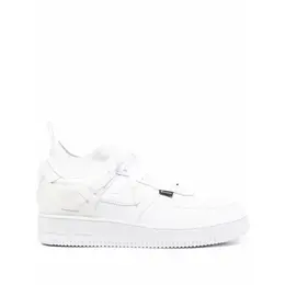 NIKE: Серебристые кроссовки  Air Force 1