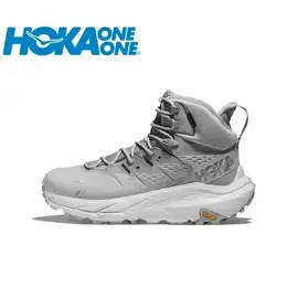 HOKA: Светлые кроссовки 