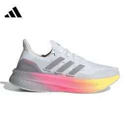 adidas: Розовые кроссовки  UltraBoost