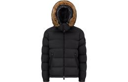 Moncler: Чёрный пуховик 