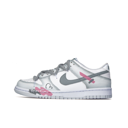 Nike: Белые кроссовки  Dunk