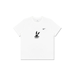 Nike: Белая футболка 