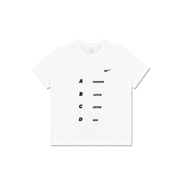 Nike: Белая футболка 