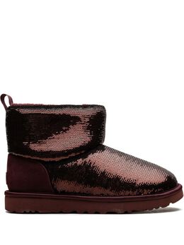 UGG: Красные ботинки  Classic Mini