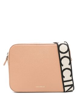 Coccinelle: Коричневая сумка через плечо  Tebe