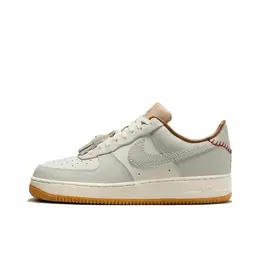 NIKE: Бежевые кроссовки  Air Force 1