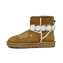 UGG: Коричневые ботинки  Classic Mini