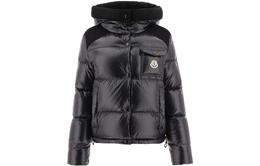 Moncler: Чёрный пуховик 