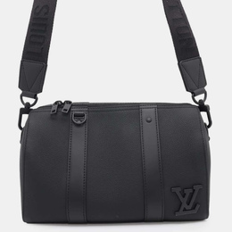 Louis Vuitton: Чёрная сумка  Keepall