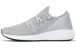 New Balance: Серые кроссовки 