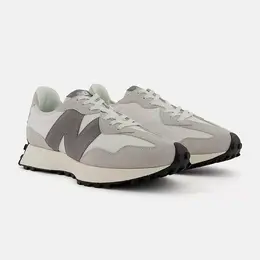 New Balance: Бежевые кроссовки 