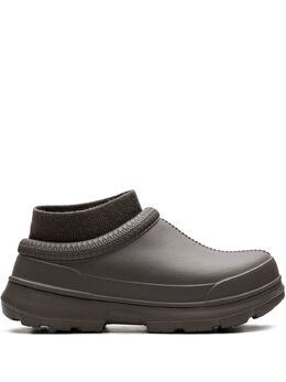 UGG: Ботинки  Tasman