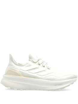 adidas: Белые кроссовки  UltraBoost