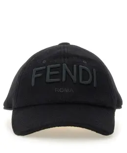 Fendi: Чёрная кепка 