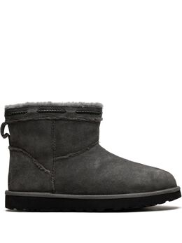 UGG: Тёмные ботинки  Classic Mini