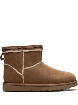 UGG: Коричневые ботинки  Classic Mini