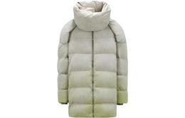 Moncler: Пуховик 