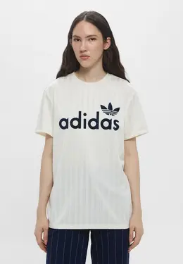 adidas Originals: Бежевая футболка 