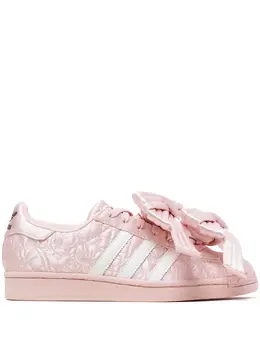 adidas: Светлые кроссовки  Superstar