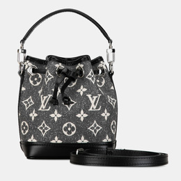 Louis Vuitton: Чёрная сумка 