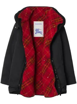 Burberry: Чёрная куртка 