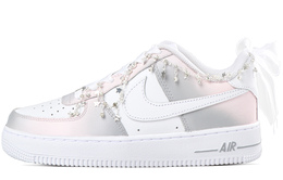 Nike: Белые кроссовки  Air Force 1