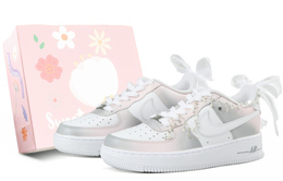 Nike: Белые кроссовки  Air Force 1