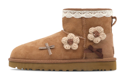 UGG: Ботинки  Classic Mini