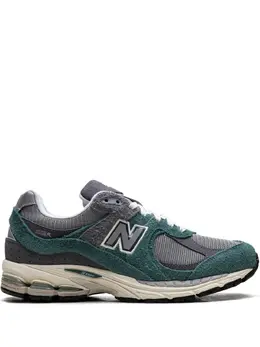 New Balance: Зелёные кроссовки  2002R