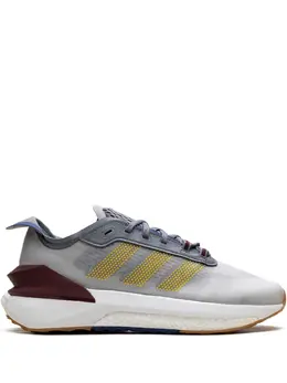 adidas: Красные кроссовки 