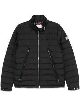 Moncler: Тёмная куртка 