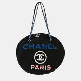 Chanel: Чёрная сумка 