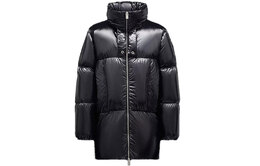 Moncler: Чёрный пуховик 