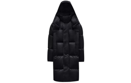 Moncler: Чёрный пуховик 