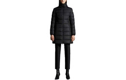 Moncler: Чёрный пуховик 