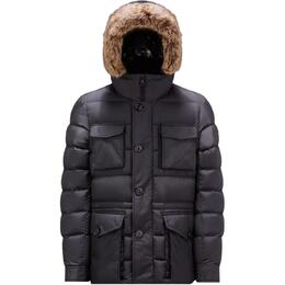 Moncler: Чёрный пуховик 