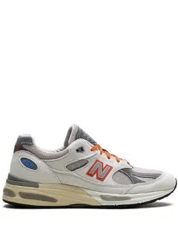 New Balance: Светлые кроссовки 