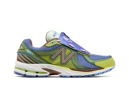 New Balance: Зелёные кроссовки 