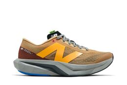 New Balance: Розовые кроссовки  FuelCell