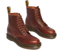 Dr. Martens: Ботинки  1460