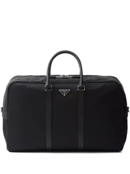 Prada: Чёрная сумка 