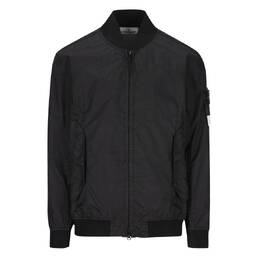 Stone Island: Чёрная куртка 