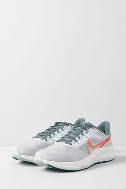 Nike: Яркие кроссовки  Air Zoom