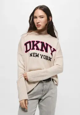 DKNY: Бежевый свитер 