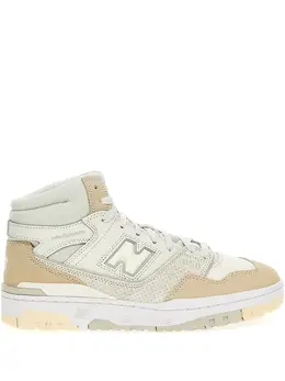New Balance: Светлые кроссовки 