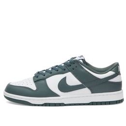 Nike: Белые кроссовки  Dunk Low