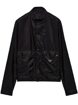 Prada: Чёрная куртка 