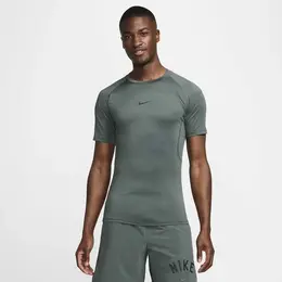 NIKE: Спортивная футболка 