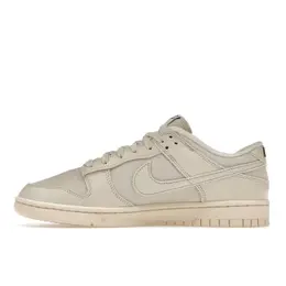 NIKE: Бежевые кроссовки  Dunk Low Retro